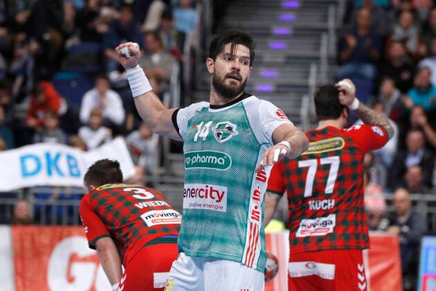 08.12.2019, TUI Arena, Hannover, Ligaspiel, 1. Bundesliga, TSV Hannover-Burgdorf vs Fuechse Berlin, im Bild Evgeni Pevnov (14, Han.-Burgdorf) jubelt nach seinem Tor TSV Hannover-Burgdorf vs Fuechse Berlin