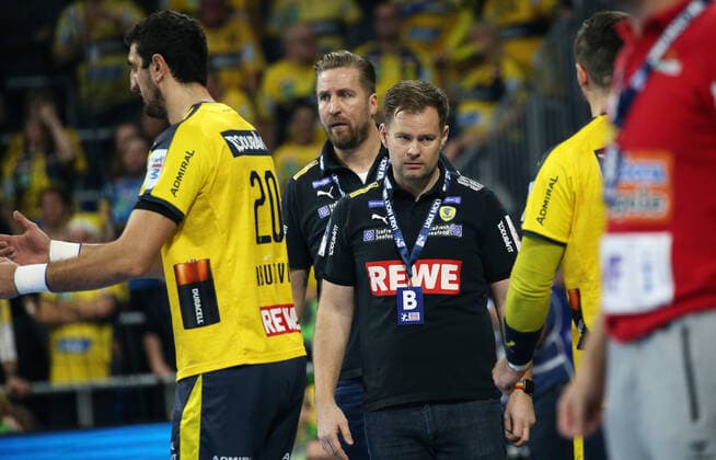 Handball, 1. Bundesliga: Rhein-Neckar-Löwen - Frisch Auf Göppingen, 16. Spieltag am 08.12.2019, Saison 2019 20, ZmdZ, Oliver Roggisch (Sportlicher Leiter, Rhein Neckar Löwen), Kristjan Andresson (Trainer Rhein Neckar Löwen), Rhein-Neckar-Löwen - Frisch Auf Göppingen