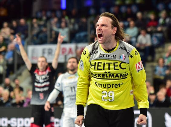 08.12.2019 - Handball - 1. Bundesliga LIQUI MOLY HBL - Saison 2019 2020 - 16.Spieltag: HC Erlangen Metropolregion Nürnberg HCE - SC DHfK Leipzig - OGo - Nikolas Katsigiannis (29, HC Erlangen HCE ) Jubel Freude