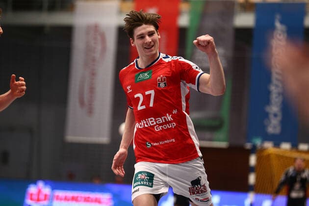 Handball 2. Handball Bundesliga 2019 2020 - Handball Sportverein Hamburg vs. TV Emsdetten Thies Bergemann (Hamburg) jubelt . Sporthalle Alsterdorf Hamburg .