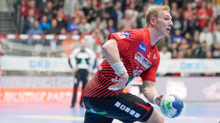 08.12.2019, Emslandarena, Lingen, GER, Handball, 1. Bundesliga: HSG Nordhorn-Lingen vs TBV Lemgo Lippe, Julian Possehl (HSG Nordhorn-Lingen 48) DFL REGULATIONS PROHIBIT ANY USE OF PHOTOGRAPHS AS IMAGE SEQUENCES AND OR QUASI-VIDEO. Lingen Niedersachsen Germany Emslandarena