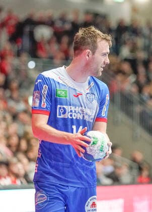 08.12.2019, Emslandarena, Lingen, GER, Handball, 1. Bundesliga: HSG Nordhorn-Lingen vs TBV Lemgo Lippe, Bobby Schagen (Lemgo 14) DFL REGULATIONS PROHIBIT ANY USE OF PHOTOGRAPHS AS IMAGE SEQUENCES AND OR QUASI-VIDEO. Lingen Niedersachsen Germany Emslandarena
