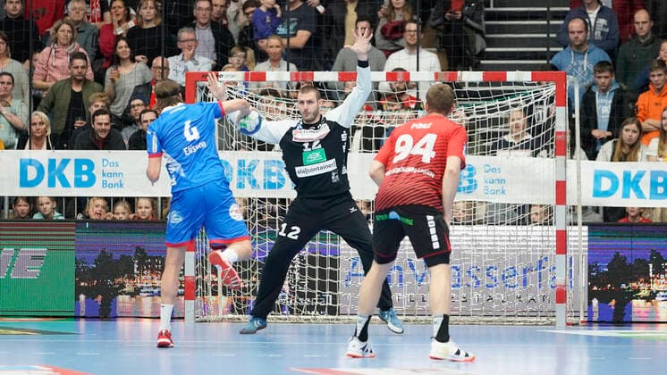 08.12.2019, Emslandarena, Lingen, GER, Handball, 1. Bundesliga: HSG Nordhorn-Lingen vs TBV Lemgo Lippe, Björn Buhrmester (HSG Nordhorn-Lingen 12) im Tor DFL REGULATIONS PROHIBIT ANY USE OF PHOTOGRAPHS AS IMAGE SEQUENCES AND OR QUASI-VIDEO. Lingen Niedersachsen Germany Emslandarena