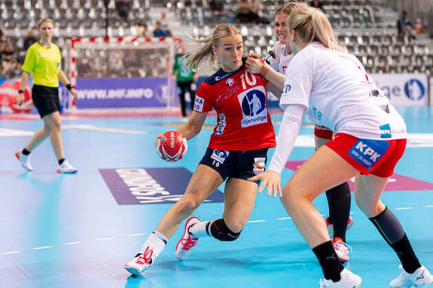 Handball, Frauen: WM 2019, Hauptrunde, Gruppe 1, 6. Spieltag , Norwegen - Dänemark Stine Bredal Oftedal (Norwegen) Kumamoto Aqua Dome Kumamoto Japan