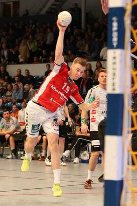 Handball 2.Handball Bundesliga 2019 2020 - Handball Sportverein Hamburg vs. TV Emsdetten Lukas Gertges, Handball Sportverein Hamburg, erfolgreicher Torwurf, Sporthalle Hamburg Hamburg