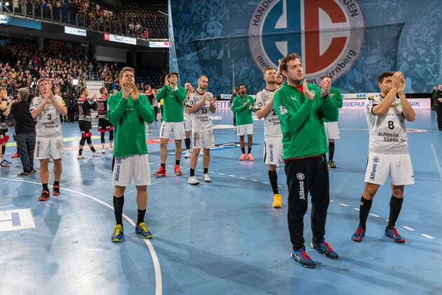 Mannschaft bedankt sich bei den Fans GER, HC Erlangen vs SC DHfK Leipzig am 08.12.2019 in Nuernberg (Arena Nuernberger Versicherung), Deutschland, Eibner-Pressefoto, bfischu, - Handball, 1. Bundesliga Maenner, GER, HC Erlangen vs SC DHfK Leipzig, 08.12.2019, Handball, 1. Liga Maenner, Nuernberg Copyright: xSchumacher xEibner-Pressefotox EP_bsr