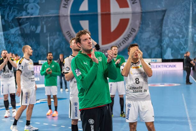 Mannschaft bedankt sich bei den Fans GER, HC Erlangen vs SC DHfK Leipzig am 08.12.2019 in Nuernberg (Arena Nuernberger Versicherung), Deutschland, Eibner-Pressefoto, bfischu, - Handball, 1. Bundesliga Maenner, GER, HC Erlangen vs SC DHfK Leipzig, 08.12.2019, Handball, 1. Liga Maenner, Nuernberg Copyright: xSchumacher xEibner-Pressefotox EP_bsr