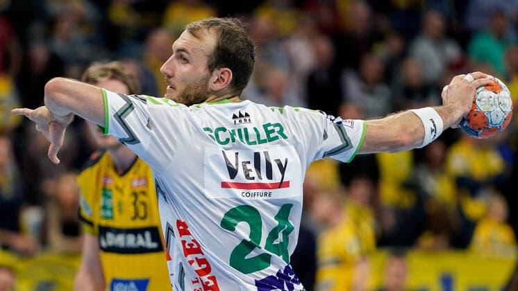 Marcel Schiller (Göppingen, 24), Siebenmeter, 7-Meter, Strafwurf, Spielszene, Einzelbild, Aktion, Action, 08.12.2019, Mannheim (Deutschland), Handball, Bundesliga, Rhein-Neckar Löwen - Frisch Auf! Göppingen