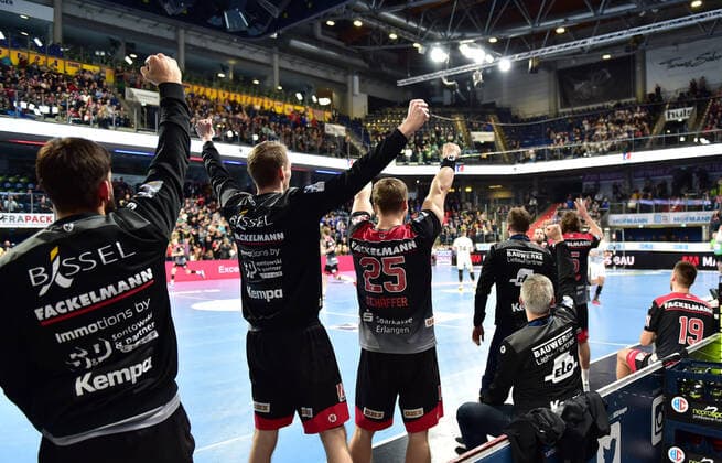08.12.2019 - Handball - 1. Bundesliga LIQUI MOLY HBL - Saison 2019 2020 - 16.Spieltag: HC Erlangen Metropolregion Nürnberg HCE - SC DHfK Leipzig - OGo - Mannschaft Team Jubel Freude