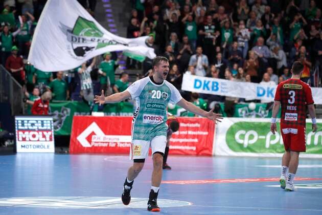 08.12.2019, TUI Arena, Hannover, Ligaspiel, 1. Bundesliga, TSV Hannover-Burgdorf vs Fuechse Berlin, im Bild Fabian Boehm (20, Han.-Burgdorf) jubelt nach dem Sieg TSV Hannover-Burgdorf vs Fuechse Berlin