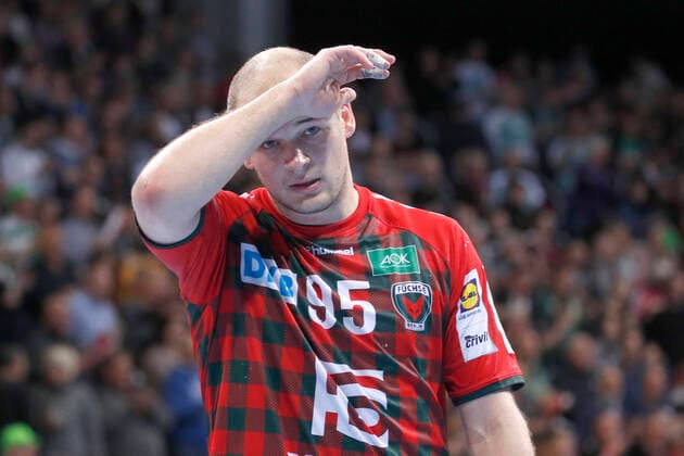 08.12.2019, TUI Arena, Hannover, Ligaspiel, 1. Bundesliga, TSV Hannover-Burgdorf vs Fuechse Berlin, im Bild Paul Drux (95, Berlin) ist nach der Niederlage enttaeuscht TSV Hannover-Burgdorf vs Fuechse Berlin