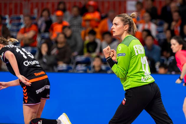 Handball, Frauen: WM 2019, Hauptrunde, Gruppe 1, 6. Spieltag , Niederlande - Deutschland Torhueterin Dinah Eckerle (Deutschland SG BBM Bietigheim) Jubel Freude Emotion Kumamoto Aqua Dome Kumamoto Japan