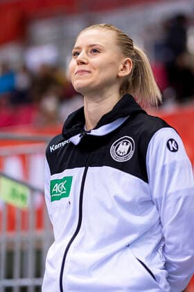 Handball, Frauen: WM 2019, Hauptrunde, Gruppe 1, 6. Spieltag , Niederlande - Deutschland Kim Naidzinavicius (Deutschland Bietigheim) Kumamoto Aqua Dome Kumamoto Japan