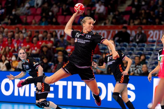 Handball, Frauen: WM 2019, Hauptrunde, Gruppe 1, 6. Spieltag , Niederlande - Deutschland Kelly Dulfer (Niederlande) Kumamoto Aqua Dome Kumamoto Japan
