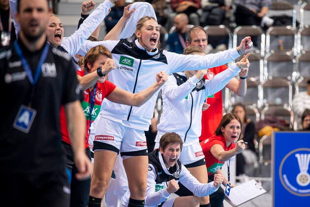 Handball, Frauen: WM 2019, Hauptrunde, Gruppe 1, 6. Spieltag , Niederlande - Deutschland Luisa Schulze (Deutschland Bietigheim) Jubel Freude Emotion Kumamoto Aqua Dome Kumamoto Japan