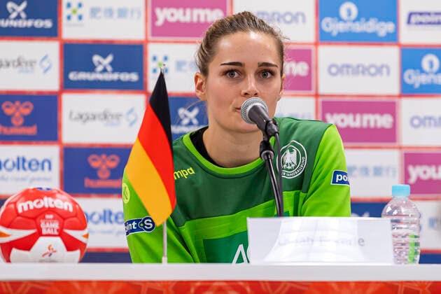 Handball, Frauen: WM 2019, Hauptrunde, Gruppe 1, 6. Spieltag , Niederlande - Deutschland Torhueterin Dinah Eckerle (Deutschland SG BBM Bietigheim) Kumamoto Aqua Dome Kumamoto Japan