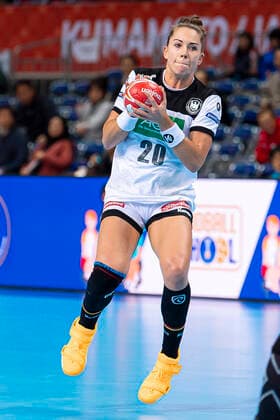 Handball, Frauen: WM 2019, Hauptrunde, Gruppe 1, 6. Spieltag , Niederlande - Deutschland Emily Boelk Bölk (Deutschland Thueringer HC) Kumamoto Aqua Dome Kumamoto Japan
