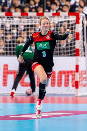 Handball, Frauen: WM 2019, Hauptrunde, Gruppe 1, 7. Spieltag , Deutschland - Serbien Amelie Berger (Deutschland Bietigheim) Kumamoto Aqua Dome Kumamoto Japan