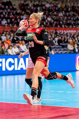 Handball, Frauen: WM 2019, Hauptrunde, Gruppe 1, 7. Spieltag , Deutschland - Serbien Antje Lauenroth (Deutschland Bietigheim) Kumamoto Aqua Dome Kumamoto Japan