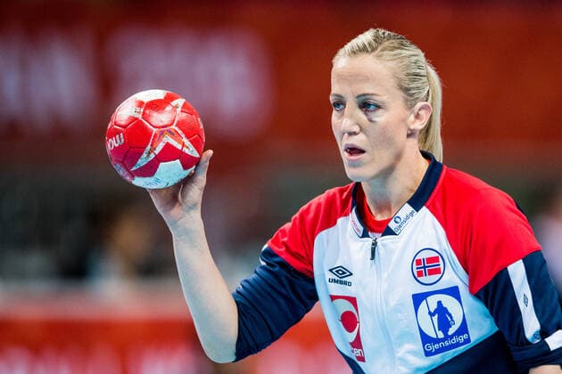 191209 Heidi Loke of Norway during warm-ups ahead of the Women s World Handball Championship game between South Korea and Norway on December 9, 2019 in Kumamoto. Photo: Daniel Stiller Bildbyran kod DS 59421 bbeng dam women handball handboll world handball championship 2019 norway norge handball vm south korea Copyright: DANIELxSTILLER BB191209DS004