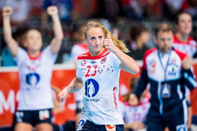 191209 Camilla Herrem of Norway celebrates during the Women s World Handball Championship game between South Korea and Norway on December 9, 2019 in Kumamoto. Photo: Daniel Stiller Bildbyran kod DS 59421 bbeng dam women handball handboll world handball championship 2019 norway norge handball vm south korea jubel celebration Copyright: DANIELxSTILLER BB191209DS026