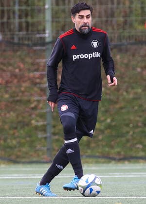 08.12.2019 Deutschland, Aichwald, Fuvüball Kreisliga A1, ASV Aichwald vs. TV Unterboihingen: mitte Zoltan Sebescen (TV U)