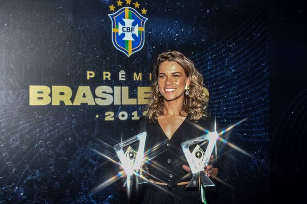 Sport Bilder des Tages Prêmio Brasileirão 2019 RIO DE JANEIRO, RJ - 09.12.2019: PRÊMIO BRASILEIRÃO 2019 - Tamires during the award event of the 2019 Brazilian Championship (2019 Brazilian Prize), held at Pier Mauá Warehouse 2, located in the city of Rio de Janeiro, RJ, on Monday night (09). (Photo: Nayra Halm Fotoarena) x1844847x  NayraxHalm