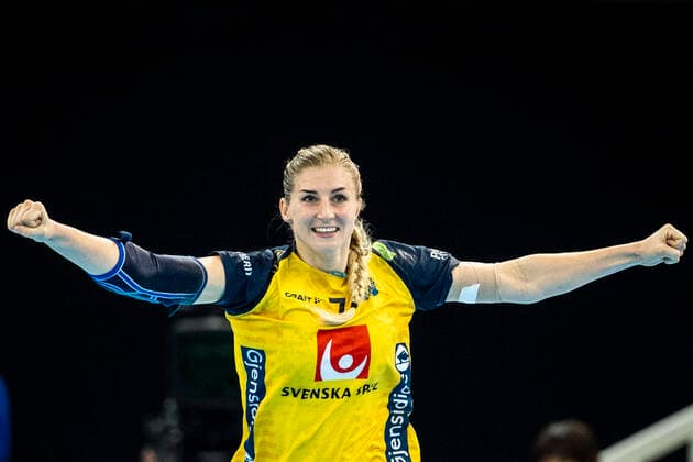 191210 Linn Blohm of Sweden celebrates during the Women s World Handball Championship match between Sweden and Romania on December 10, 2019 in Kumamoto. Photo: Ludvig Thunman BILDBYRAN kod LT 35698 bbeng dam women handball handboll world handball championship 2019 sverige sweden romania rumänien jubel celebration Copyright: LUDVIGxTHUNMAN BB191210LT052