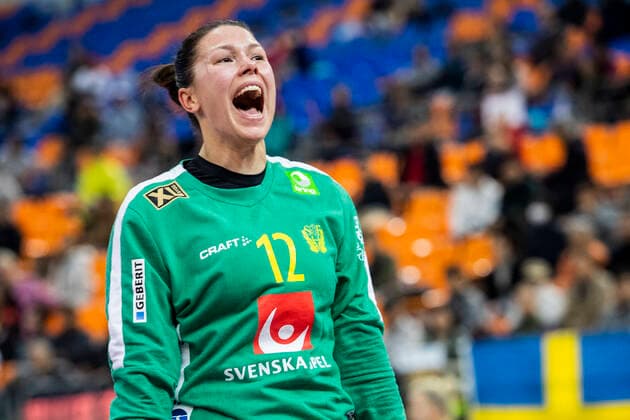 191210 goalkeeper Filippa Idehn of Sweden reacts during the Women s World Handball Championship match between Sweden and Romania on December 10, 2019 in Kumamoto. Photo: Ludvig Thunman BILDBYRAN kod LT 35698 bbeng dam women handball handboll world handball championship 2019 sverige sweden romania rumänien Copyright: LUDVIGxTHUNMAN BB191210LT057