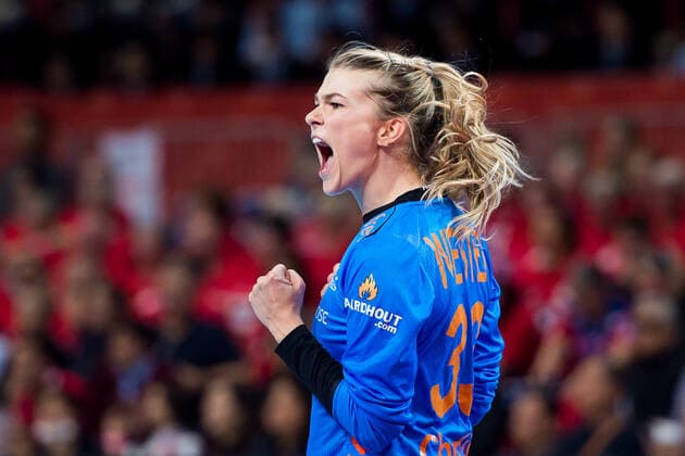 Sport Bilder des Tages 191211 Goalkeeper Tess Wester of Netherlands celebrates during the Women s World Handball Championship game between Netherlands and South Korea on December 11, 2019 in Kumamoto. Photo: Daniel Stiller Bildbyran kod DS 59423 bbeng dam women handball handboll world handball championship 2019 handball vm netherlands holland south korea jubel Copyright: DANIELxSTILLER BB191211DS002