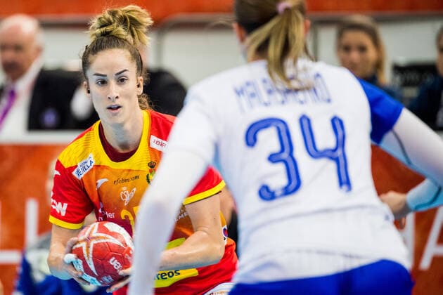 191211 Nerea Pena Abaurrea of Spain during the Women s World Handball Championship match between Spain and Russia on December 11, 2019 in Kumamoto. Photo: Ludvig Thunman BILDBYRAN kod LT 35699 bbeng dam women handball handboll world handball championship 2019 ryssland russia spain spanien Copyright: LUDVIGxTHUNMAN BB191211LT032