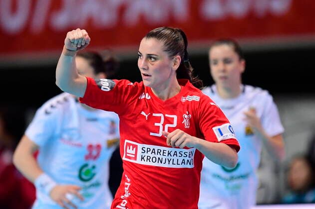 Mie Hoejlund jubler efter scoring i haandboldkampen, i mellemrunden i Gruppe 1, mellem Serbien og Danmark under Kvindernes Haandbold VM i Aqua Dome Kumamoto i Japan, onsdag den 11. december 2019. . , Kumamoto Denmark Copyright: BoxAmstrupx COP222 spdk20191211-100813-L