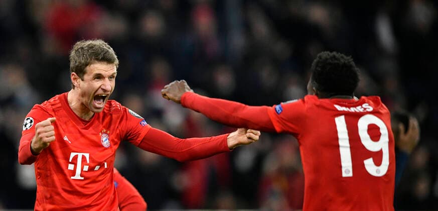 Bilder des Jahres 2019, Sport 12 Dezember Sport Bilder des Tages TOR zum 2:1 Thomas Müller FC Bayern München Torjubel mit Philippe Coutinho FC Bayern München FCB (links) Alphonso Davies FC Bayern München (rechts) Champions League CL Gruppenphase FC Bayern München FCB vs Tottenham Hotspur Spurs 11.12.2019 DFL REGULATIONS PROHIBIT ANY USE OF PHOTOGRAPHS AS IMAGE SEQUENCES AND OR QUASI-VIDEO FC Bayern München FCB vs Tottenham Hotspur Spurs *** TOR to the 2 1 Thomas Müller FC Bayern Munich Goal celebration with Philippe Coutinho FC Bayern Munich FCB left Alphonso Davies FC Bayern Munich right Champions League CL Group phase FC Bayern Munich FCB vs Tottenham Hotspur Spurs 11 12 2019 DFL REGULATIONS PROHIBIT ANY USE OF PHOTOGRAPHS AS IMAGE SEQUENCES AND OR QUASI VIDEO FC Bayern Munich FCB vs Tottenham Hotspur Spurs