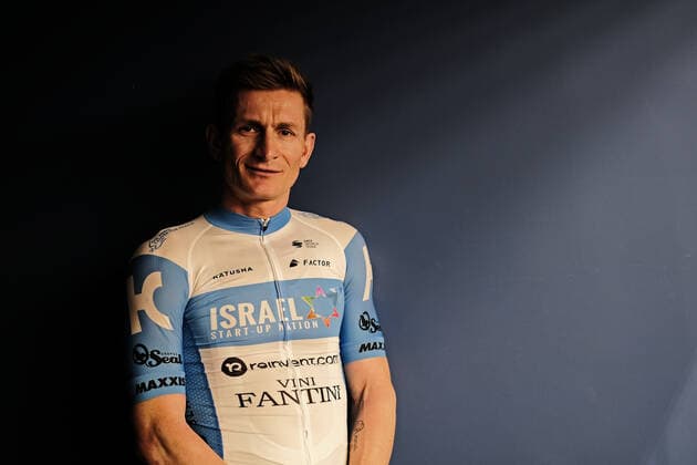 Teampräsentation Israel Start-Up Nation Cycling Team in Tel Aviv. Andre Greipel im israelischen Trikot.