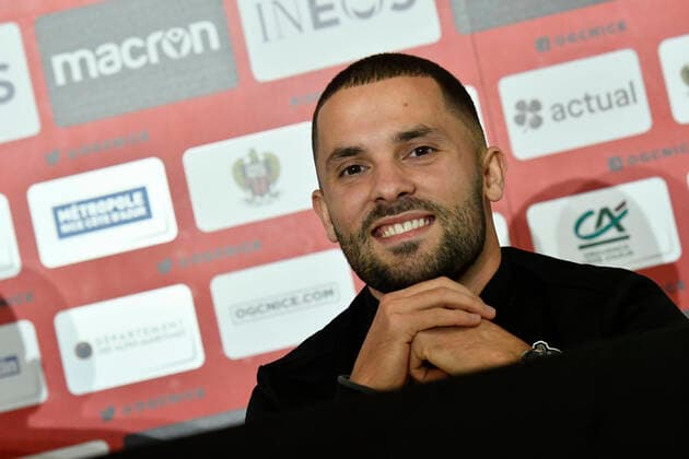 Riza Durmisi (OGC Nice) Football : Presentation de Ziza Durmisi nouvelle recrue de l OGC Nice - Nice - 12 12 2019 NorbertScanella PanoramiC 