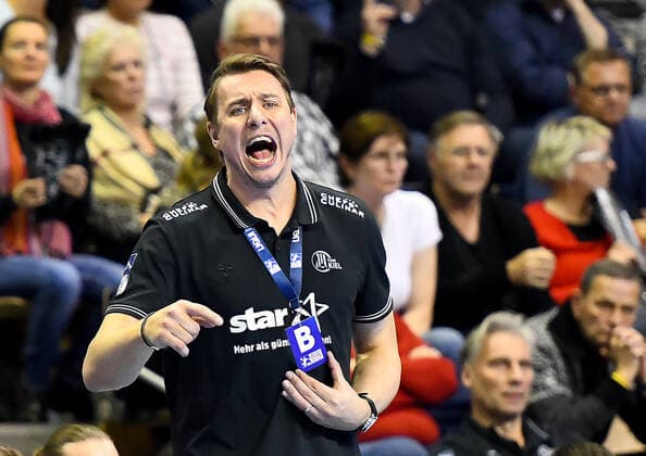12.12.2019, xlakx, Handball Bundesliga, Fuechse Berlin - THW Kiel emspor, v.l.Filip Jicha (THW Kiel Trainer) Berlin
