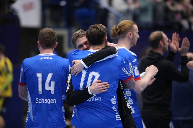Fabian van Olphen (TBV Lemgo Lippe 10)(vorne) und Peter Johannesson (TBV Lemgo Lippe 25) GER, Handball, 1. Bundesliga, TBV Lemgo Lippe gegen Rhein-Neckar Loewen, 12.12.2019 Lemgo Copyright: xStrohdiekx Eibner-Pressefotox EP_jsk