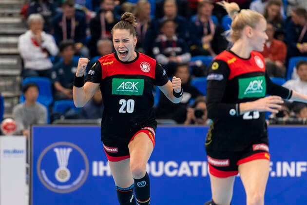 Handball, Frauen: WM 2019, Spiel um Platz 7, 9. Spieltag , Deutschland - Schweden Emily Boelk Bölk (Deutschland Thueringer HC) Kumamoto Park Dome Kumamoto Japan