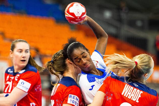 191213 Alexandrina Cabral Barbosa of Spain in action during the Women s World Handball Championship semifinal between Norway and Spain on December 13, 2019 in Kumamoto. Photo: Daniel Stiller Bildbyran kod DS 59429 bbeng dam women handball handboll world handball championship 2019 handball norway norge vm spain spanien Copyright: DANIELxSTILLER BB191213DS087