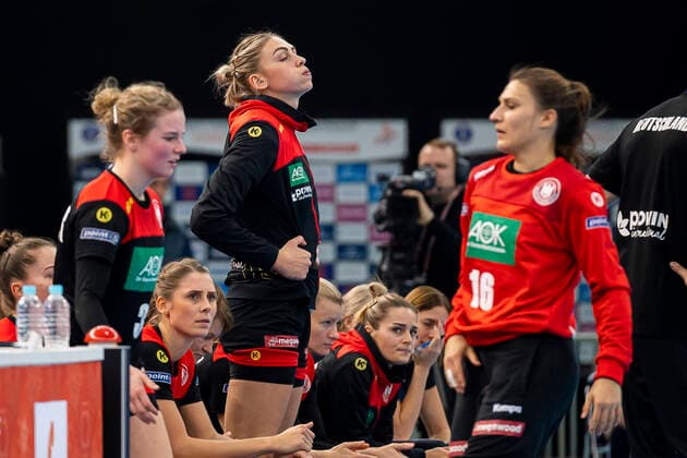 Handball, Frauen: WM 2019, Spiel um Platz 7, 9. Spieltag , Deutschland - Schweden Luisa Schulze (Deutschland Bietigheim) Kumamoto Park Dome Kumamoto Japan