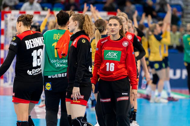 Handball, Frauen: WM 2019, Spiel um Platz 7, 9. Spieltag , Deutschland - Schweden Torhueterin Isabell Roch (Deutschland Dortmund) Kumamoto Park Dome Kumamoto Japan