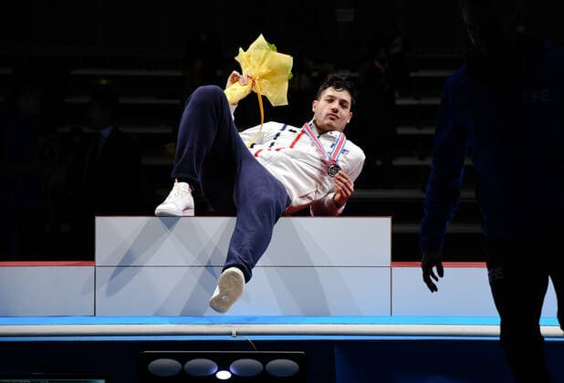 Bilder des Jahres 2019, Sport 12 Dezember Sport Bilder des Tages December 14, 2019, Chiba, Japan: Pauty Mexime of France poses for a photo during the awards ceremony of the MenÃ¢â‚¬â ¢s Foil Individual competition at the Fencing World Cup 2019 in Chiba, Japan. Photo taken on December 14, 2019. : Fencing World Cup 2019 - ZUMAt55_ 20191214_zap_t55_002 Copyright: xRamiroxAgustinxVargasxTabaresx
