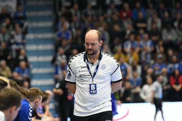 Torge Greve (Trainer VfL Gummersbach) , VfL Gummersbach - ThSV Eisenach, Maenner, 2. Liga, Liqui Moly Handball Bundesliga, 16. Spieltag, 14.12.2019, - VfL Gummersbach - ThSV Eisenach, Handball, Liqui Moly 2. Handball Bundesliga, Maenner, Spielzeit 2019 20 Gummersbach Copyright: xAugstx xEibner-Pressefotox EP_jat