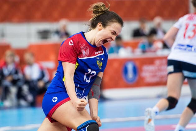 191215 Anna Vyakhireva of Russia celebrates during the Women s World Handball Championship bronze game between Norway and Russia on December 15, 2019 in Kumamoto. Photo: Daniel Stiller Bildbyran kod DS 59431 bbeng dam women handball handboll world handball championship 2019 handball norway norge vm russia ryssland jubel Copyright: DANIELxSTILLER BB191215DS033