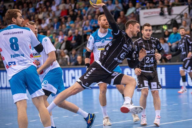 Hendrik Pekeler (THW Kiel). Deutschland, Stuttgart, 15.12.2019, Haba, Bundesliga: TVB 1898 Stuttgart vs THW Kiel, Porsche-Arena