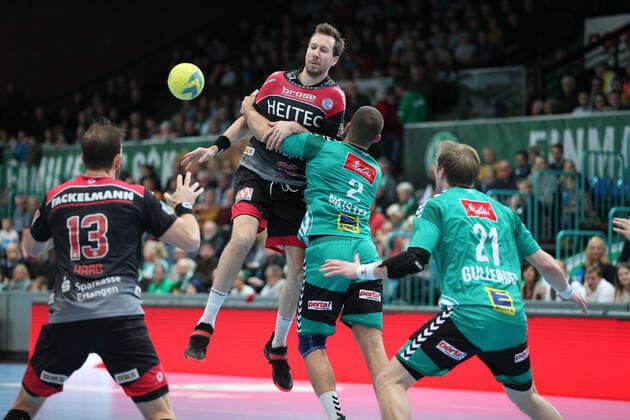 v.l. Michael Haass (HC Erlangen 13), Nikolai Link (HC Erlangen 33), Lucas Meister (TSV GWD Minden 2), Magnus Gullerud (TSV GWD Minden 21) GER, Handball, 1. Bundesliga, TSV GWD Minden gegen HC Erlangen, 15.12.2019 Minden Copyright: xStrohdiekx Eibner-Pressefotox EP_jsk