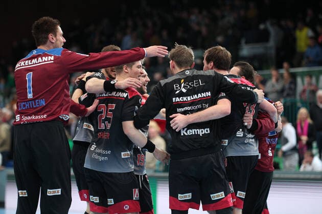 Siegesjubel bei HC Erlangen GER, Handball, 1. Bundesliga, TSV GWD Minden gegen HC Erlangen, 15.12.2019 Minden Copyright: xStrohdiekx Eibner-Pressefotox EP_jsk