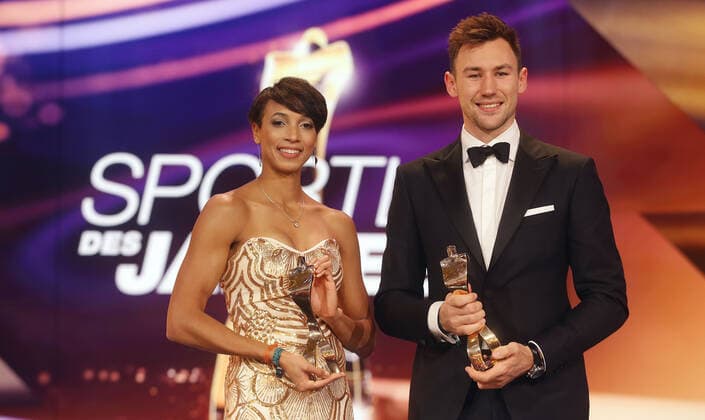 Bilder des Jahres 2019, Sport 12 Dezember Baden-Baden , Sportler des Jahres 2019 , von links: Malaika Mihambo ( Sportlerin des Jahres ) Niklas Kaul ( Sportler des Jahres ) *** Baden Baden , Sportswoman of the Year 2019 , from left Malaika Mihambo Sportswoman of the Year Niklas Kaul Sportswoman of the Year