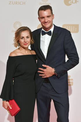 Jan Frodeno (Triathlet) und Emma Snowsill, Roter Teppich,Red Carpet. Proklamation , Gala Sportler des Jahres 2019 am 15.12.2019 im Kurhaus Baden Baden. *** Jan Frodeno Triathlet and Emma Snowsill, Red Carpet,Red Carpet Proclamation , Gala Athlete of the Year 2019 on 15 12 2019 in the Kurhaus Baden Baden