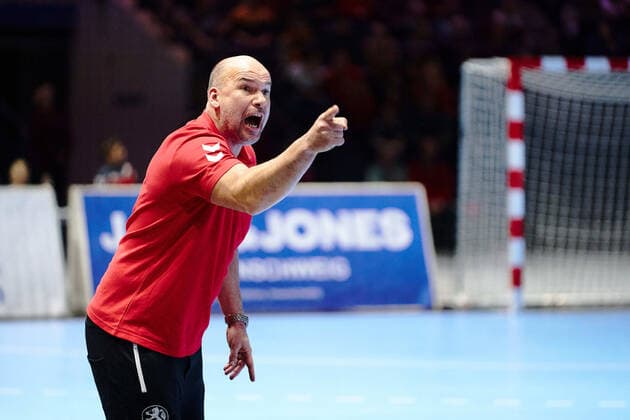 Volker Mudrow (Trainer MTV Braunschweig) Rekordspiel: MTV Braunschweig - MTV Vorsfelde Rekordspiel: MTV Braunschweig - MTV Vorsfelde, Handball, Oberliga, Saison 2019 2020, 20.12.2019 Braunschweig Copyright: xDanielxReinelt xEibner-Pressefotox EP_drt